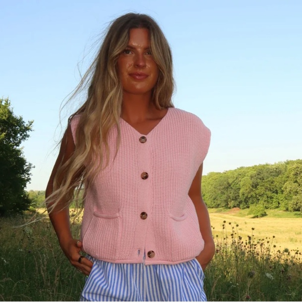 Elegant Pink Sweater tank